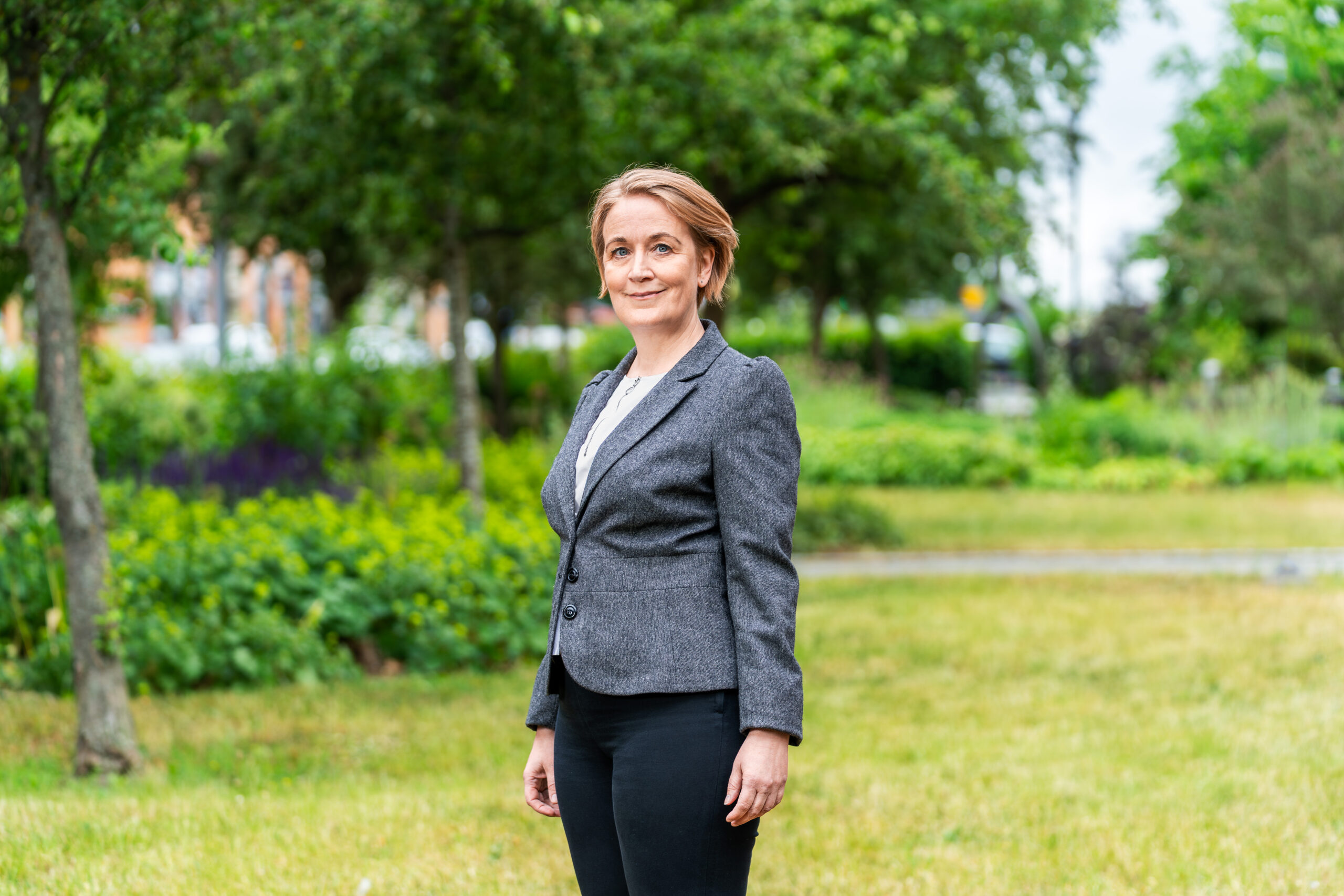 Kvinna som representerar HR och lokalvård på MIAB.