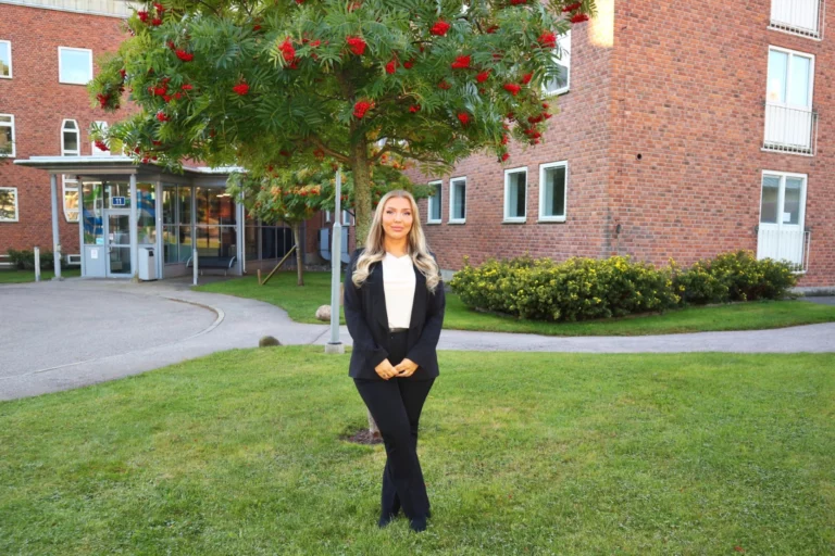 Kvinna som representerar lokalvård i region Norr på MIAB.